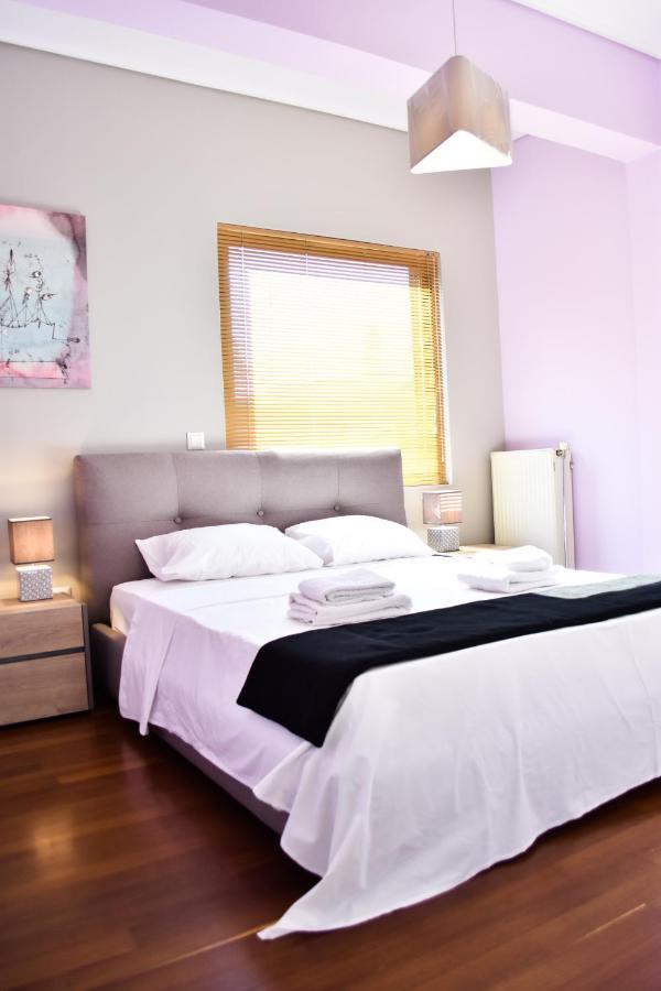 Βright Walled Designed Apt In Glyfada Center Aten Exteriör bild