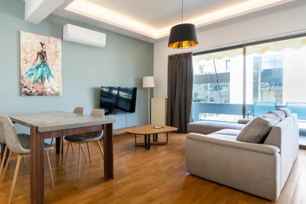 Βright Walled Designed Apt In Glyfada Center Aten Exteriör bild