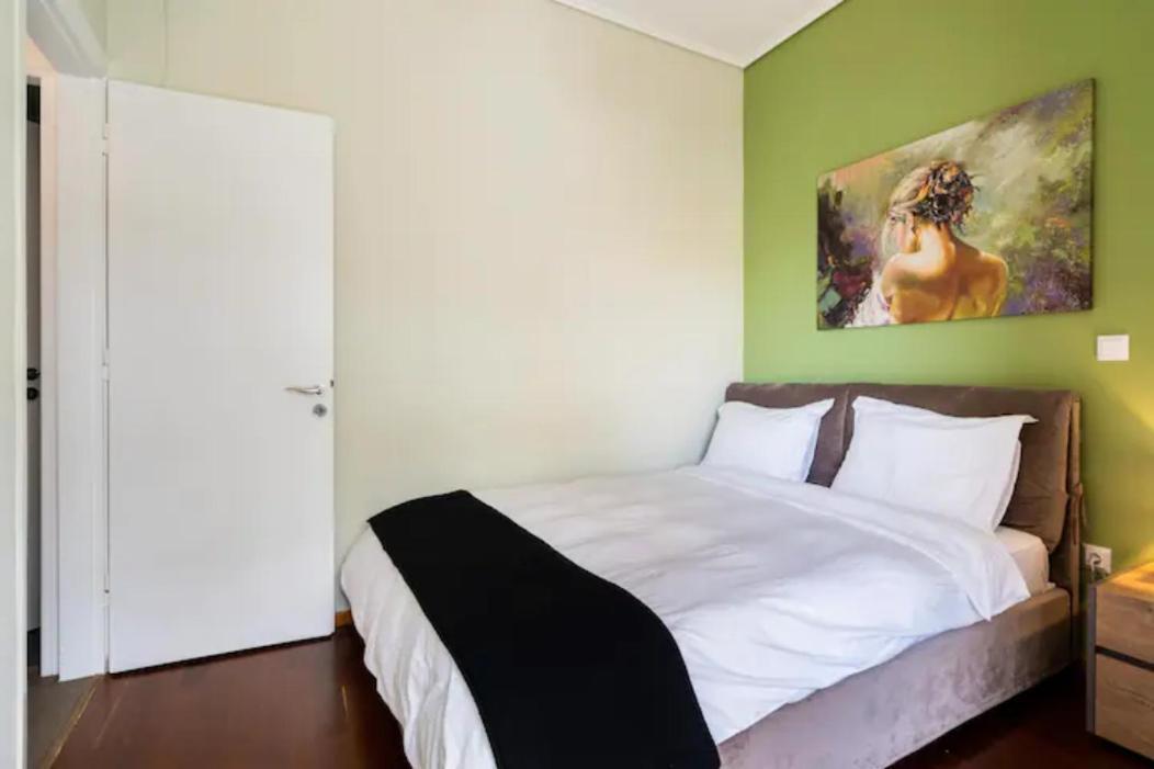 Βright Walled Designed Apt In Glyfada Center Aten Exteriör bild